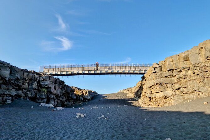 Reykjanes Peninsula Private tour Iceland - Stop 1: Kleifarvatn Lake cliff views and steaming hot-spring backdrop
