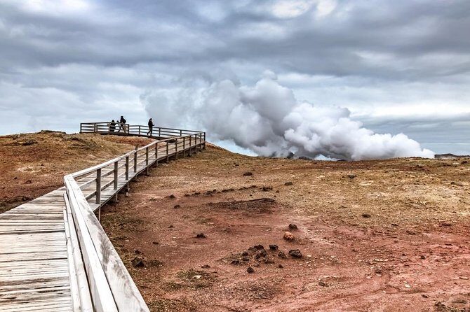 Reykjanes Peninsula Tour - Gunnuhver Hot Springs: the steam-field stop that grabs attention