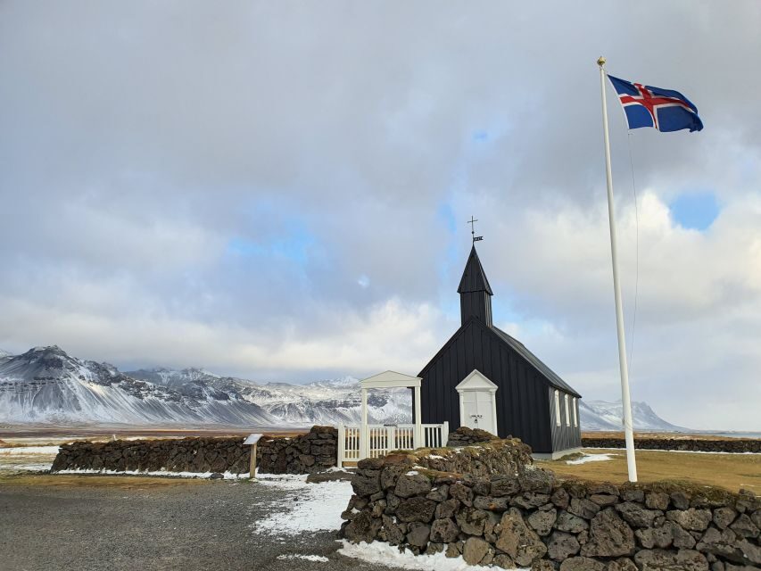 Reykjavik: 2-Day West Tour with Snæfellsnes & Silver Circle - Reykjavik pickup and Borgarnes overnight: how the pace really works