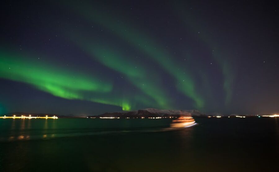 Reykjavik: 2-Hour Northern Lights by Boat with Backup Plan - Should you book this Northern Lights by Boat tour with backup plan?
