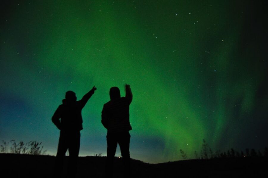 Reykjavik: 3-day South Coast and Golden Circle Experience - The 1.5-hour on-ice hike: crampons, harnesses, and a real glacier skill moment