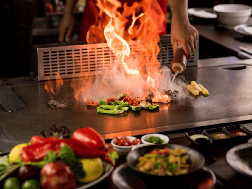 Reykjavík: 7-Course Teppanyaki Tasting Menu with Fire Show - The fire show and chef personality: what you’ll actually experience