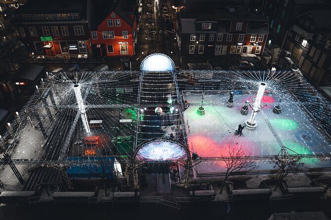 Reykjavik Christmas Walking Tour - Ingólfstorg and the ice rink: Christmas energy in the first square