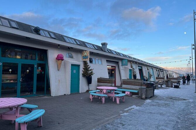Reykjavik Food Tour - Old Harbor Walking Tour - Stop 1: Saga Museum area tastings and storytelling