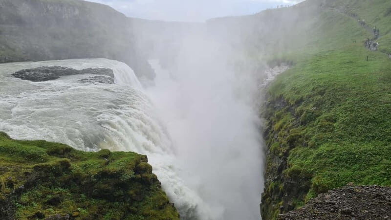Reykjavík: Golden Circle, 2 Geysers & Geothermal Bakery Tour - Key highlights to look forward to