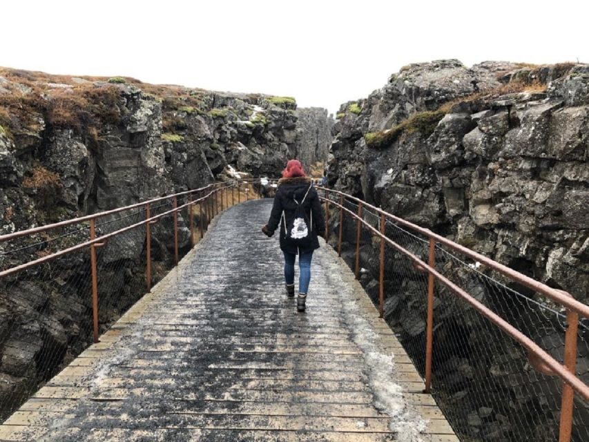 Reykjavík: Golden Circle Geological Jeep Day Trip - Hot springs in Haukadalur: warm steam and a real geyser moment