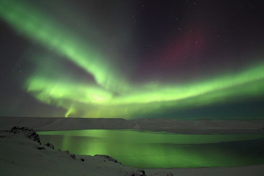 Reykjavik: Golden Circle & Northern Lights 4x4 Tour - Geysir and Strokkur: catching the geothermal action up close