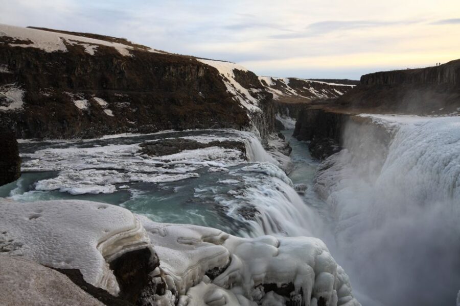 Reykjavik: Golden Circle & Northern Lights 4x4 Tour - Þingvellir National Park: where Iceland’s geology meets old politics