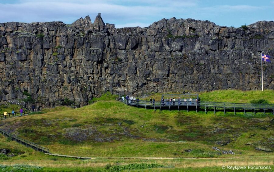 Reykjavik: Golden Circle Tour and Blue Lagoon Admission - Should You Book This Reykjavik Golden Circle and Blue Lagoon Day Trip?