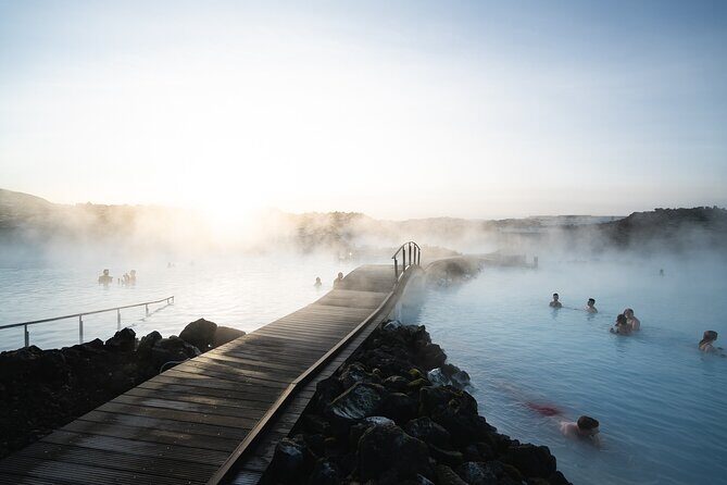 Reykjavik/Keflavik: Blue Lagoon Private Transfer - Inside the Vehicle: Wi‑Fi, Bottled Water, and Driver Help