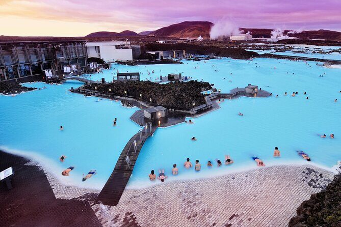 Reykjavík/Keflavík–Blue Lagoon, Silica & Retreat Transfer - Meet and greet, flight tracking, and phone-first coordination