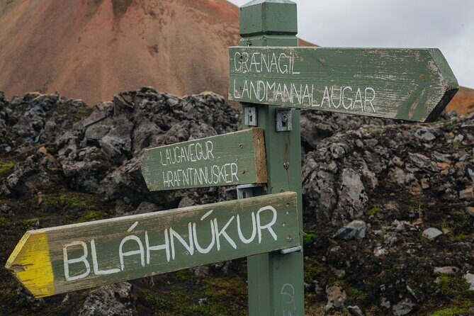 Reykjavík: Landmannalaugar & Icelandic Highlands Super Jeep Tour - Hjálparfoss: The “Help’s Falls” Stop That Teaches River Colors
