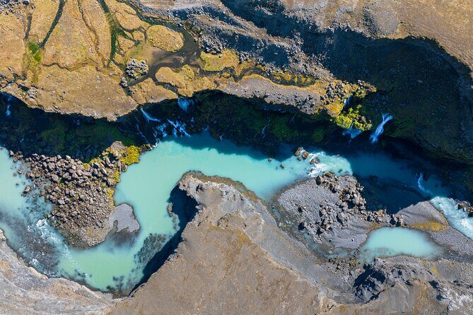 Reykjavík: Landmannalaugar & Icelandic Highlands Super Jeep Tour - Landmannalaugar: The Main Event for Hiking or Soaking