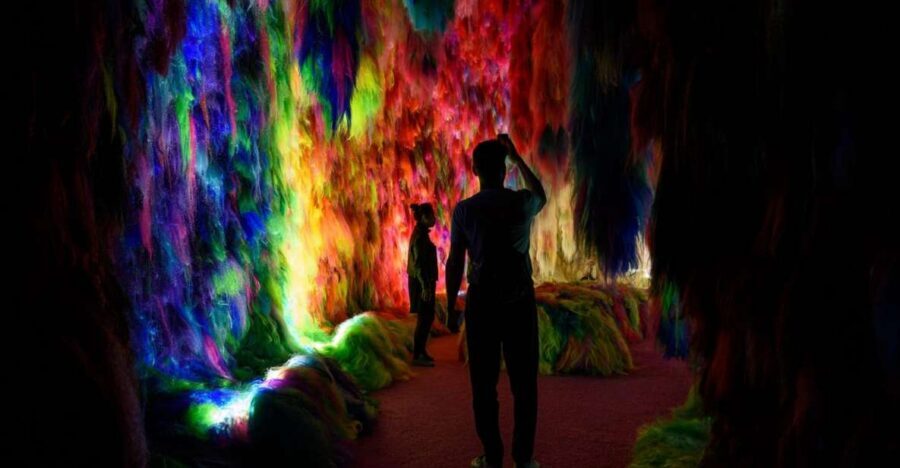 Reykjavík: Multi-Sensory Art Installation Chromo Sapiens - Three caves made from synthetic hair extensions