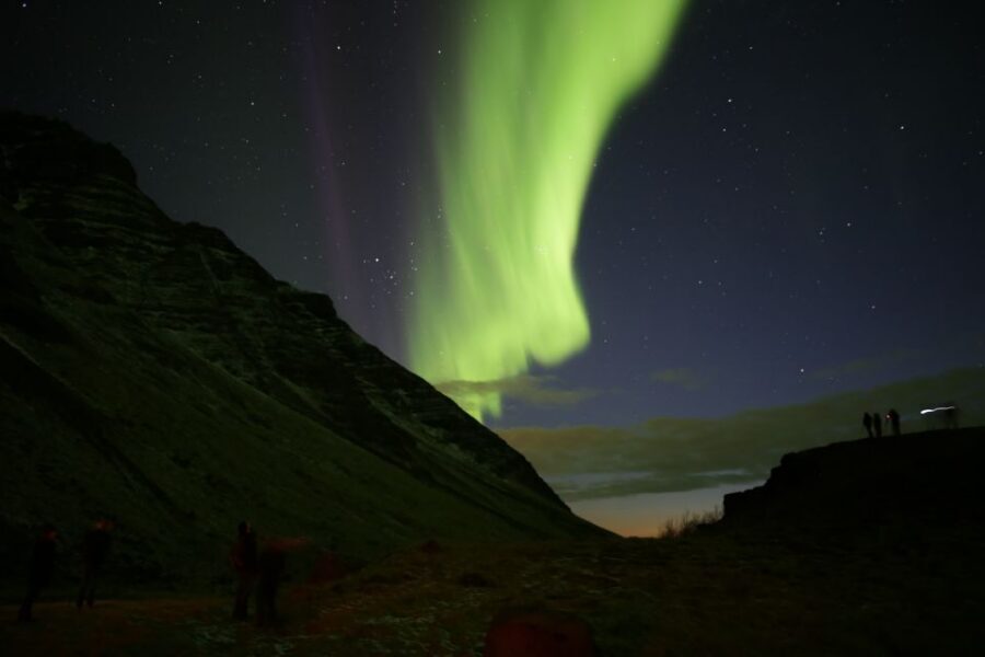 Reykjavik: Northern Lights Experience by Superjeep - Group size, cancellations, and why the first night can matter