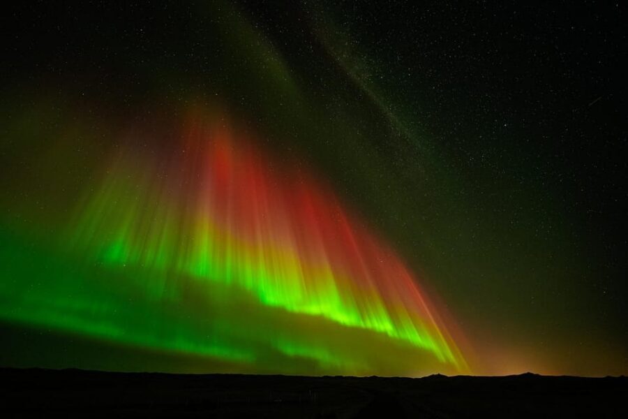 Reykjavik: Northern Lights Tour with Private Photographer - Unlimited Pro Photos: What That Means for Real Travelers