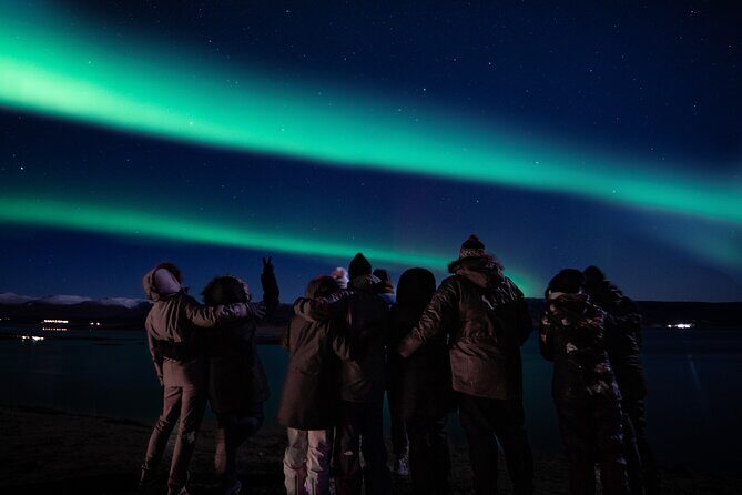 Reykjavik Northern Lights Tour with Professional Photographer - The Main Stop: A Secluded Aurora Spot Outside the Glow