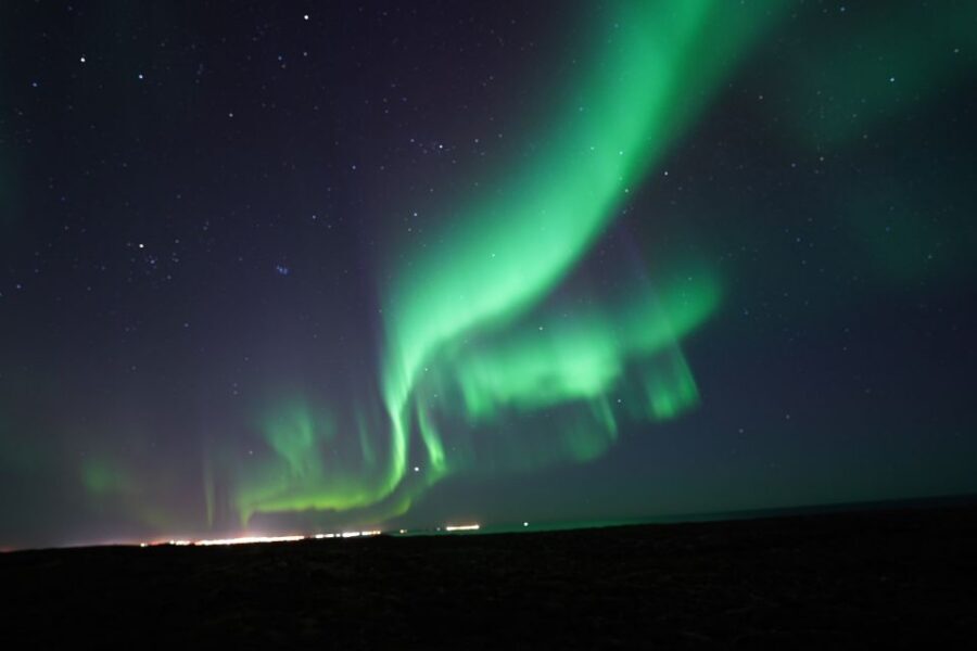 Reykjavik: Premium Northern Lights Tour with Free Photos - Hot Chocolate, Cinnamon Buns, and Wool Blankets: Comfort That Changes Your Night