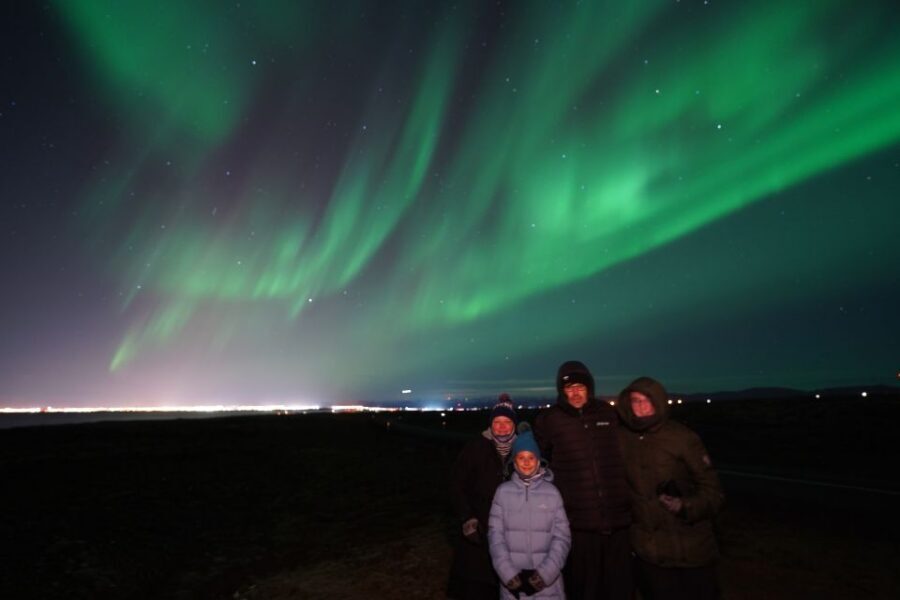Reykjavik: Premium Northern Lights Tour with Free Photos - The Photos: Why Free Aurora Images Are a Big Deal
