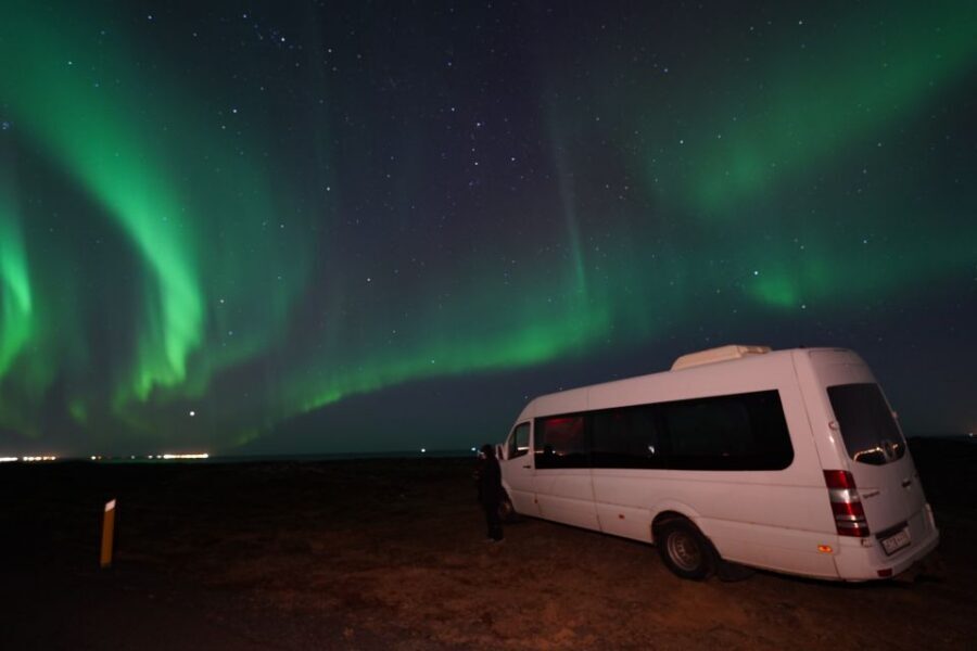 Reykjavik: Premium Northern Lights Tour with Free Photos - Getting Picked Up Around Reykjavik: Easy Start, Real Variety of Options