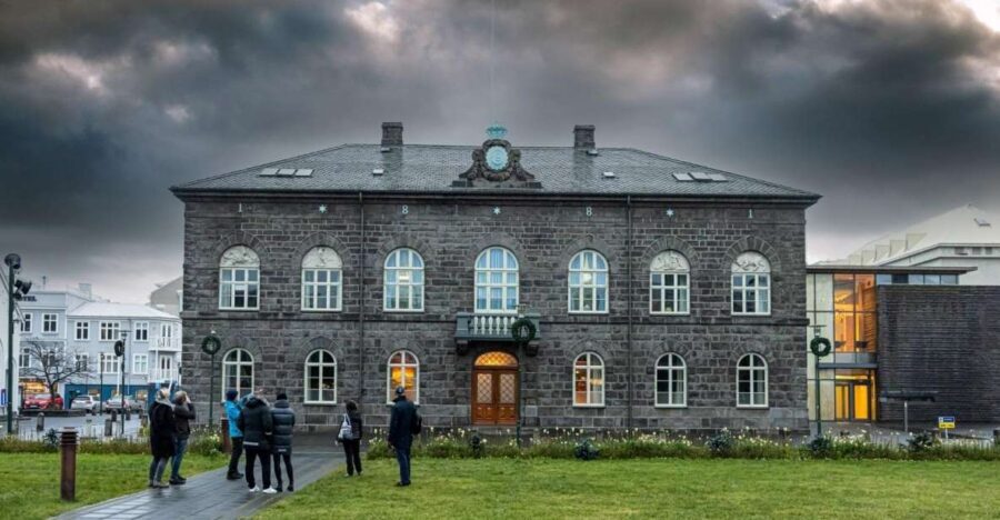 Reykjavik: Private Icelandic Viking Age Walking Tour - Ingólfur Square: the easy-to-find starting point for your Viking walk