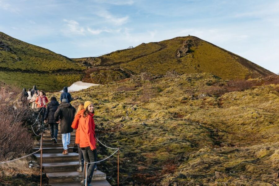 Reykjavik: Silver Circle Tour, Canyon Ride, & Thermal Baths - Sturlureykir horse farm and the homemade rye bread moment