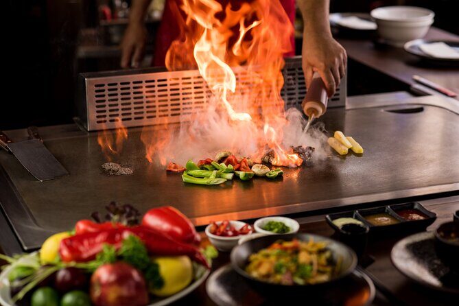 Reykjavik Teppanyaki 7 Course Menu and Fire Show with Cocktail - The fire cooking show: what to expect from the heat