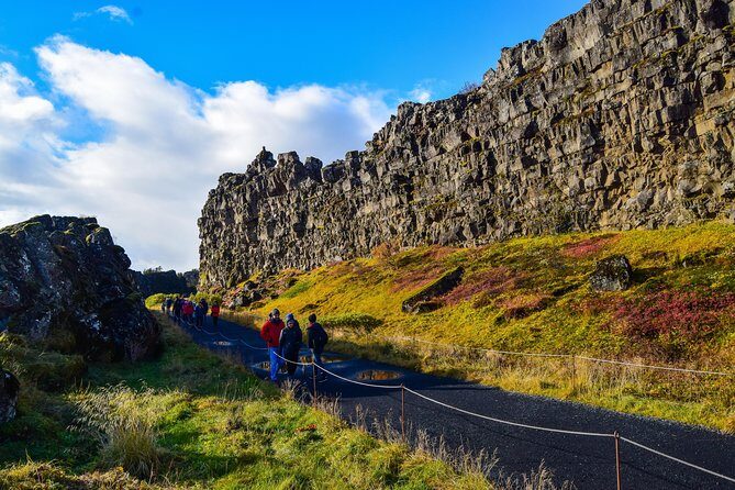 Reykjavik: The Lava Tunnel and Golden Circle Small-Group Tour - Best-fit traveler: who should book this day trip