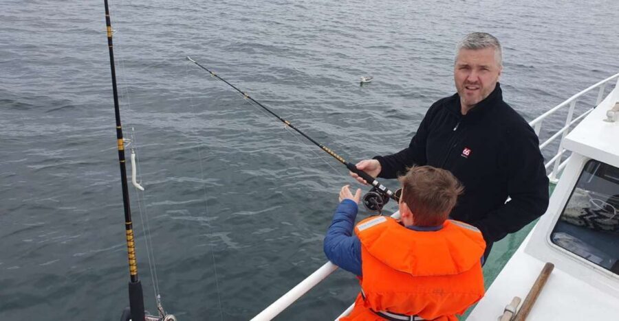 Reykjavik's Finest Catch: Guided Sea Angling Tour - Where you meet and how the day starts (Hlésgata 1)