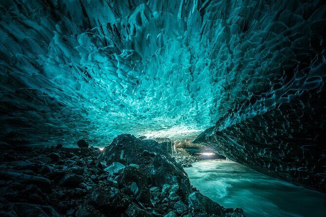 Sapphire Ice Cave Tour from Jökulsárlón - Extra Small Group - How the 4.5-hour timing fits into an Iceland itinerary