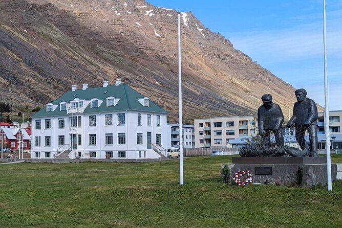 Self-Guided Tour of Ísafjörður: Art, History, and Architecture - How the audio GPS tour actually feels on the street
