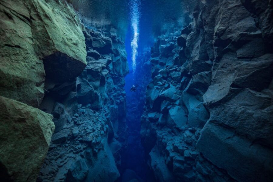 Silfra: Diving Between Tectonic Plates - How the 3–5 Hour Schedule Actually Feels