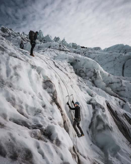 Skaftafell: Glacier Hike & Ice Climbing Adventure - What to pack: warm layers and waterproofs make or break it