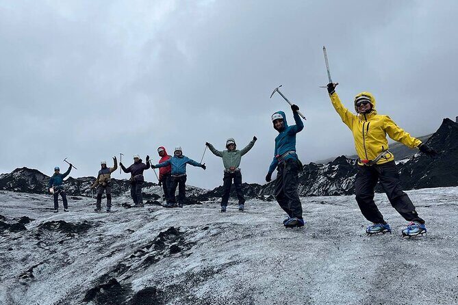 Sólheimajökull Glacier Hike Adventure - Meeting at Sólheimajökull: timing and what the 3 hours feel like