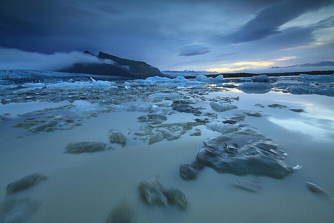South Coast and Glacier Lagoon Day Trip by Super Jeep from Reykjavik - Fjaðrárgljúfur canyon and the drive south: short stops with big payoff