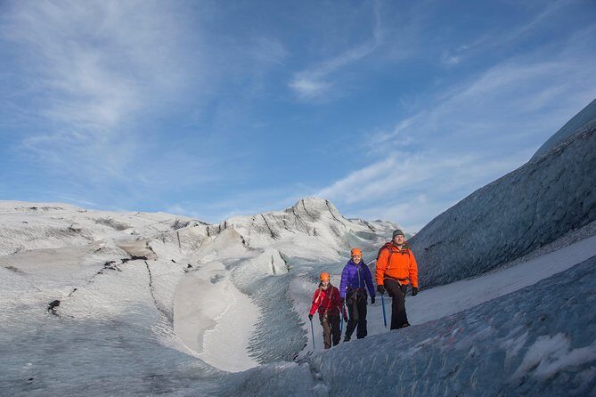 South Coast, Glacier Hike & Northern Lights from Reykjavik - Aurora Borealis hunt: how the minibus hunt works