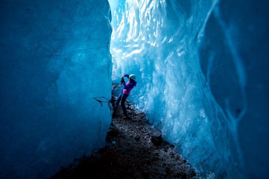 South Coast Iceland: 2-Day Blue Ice Cave & Jokulsarlon Tour - Reykjavík pickup, minibus comfort, and why group size matters