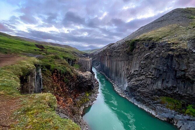 Stuðlagil Canyon and Vök Baths Day Tour - East Iceland’s long drive, made simple