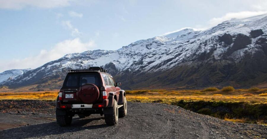 Super Jeep Private tour in Þórsmörk - Nauthúsagil waterfall hike: the stop that makes the day feel worth it