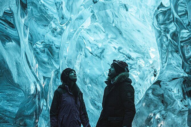 Treasure Iceland - Ice Cave Discovery - Ice cave discovery: blue walls, real safety rules