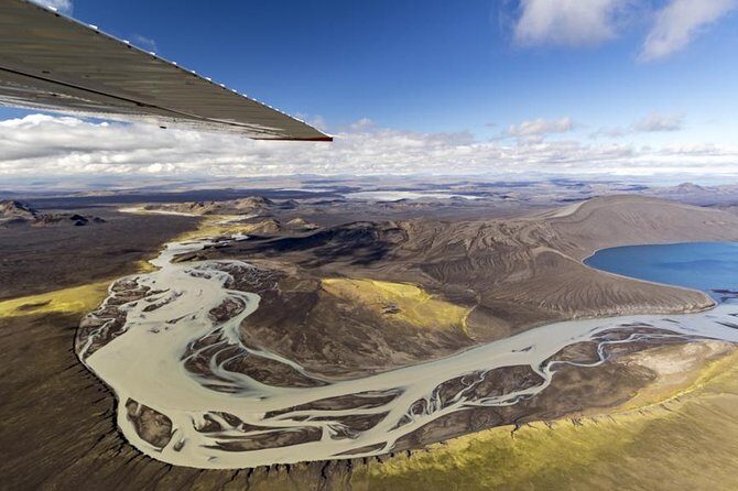 Ultimate Airplane Sightseeing Flight from Skaftafell - Grímsvötn: an ice-covered basaltic volcano that you can actually recognize