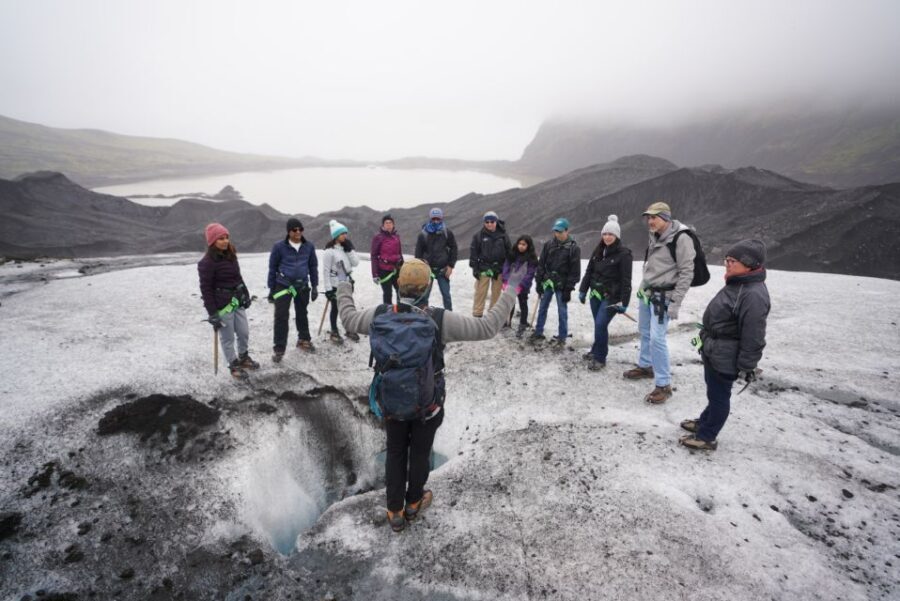 Vatnajökull: Short Glacier Encounter Walk with 4x4 Transfer - The Short Transfer: Why the 4x4 Part Feels Like Value