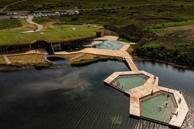 Vök Baths Admission Ticket - Hot to Cold: Choosing the Right Pool and the Lake Plunge