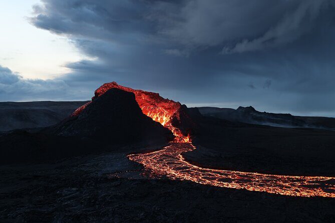Volcano Tour on Reykjanes Peninsula Including Icelandic Snacks - Price and logistics: how $53 can be good value
